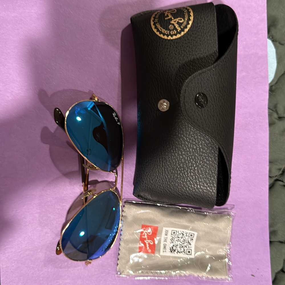 Ray Ban polarized blue lense aviator sunglasses - Picture 4 of 4